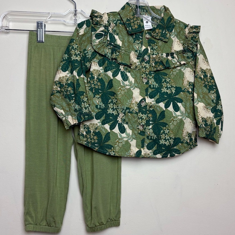 Kate Quinn 18-24 Months Floral Green Shirt and Pants set **READ**